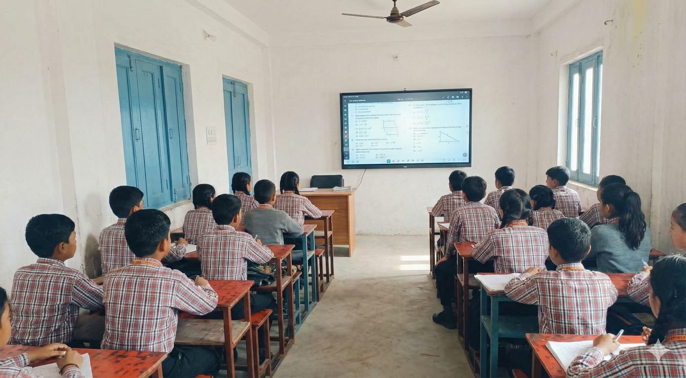 Smart classroom with digital board